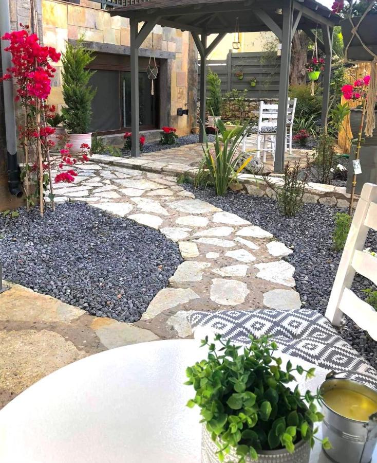 Paradise Apartments Nefeli Каламата Экстерьер фото
